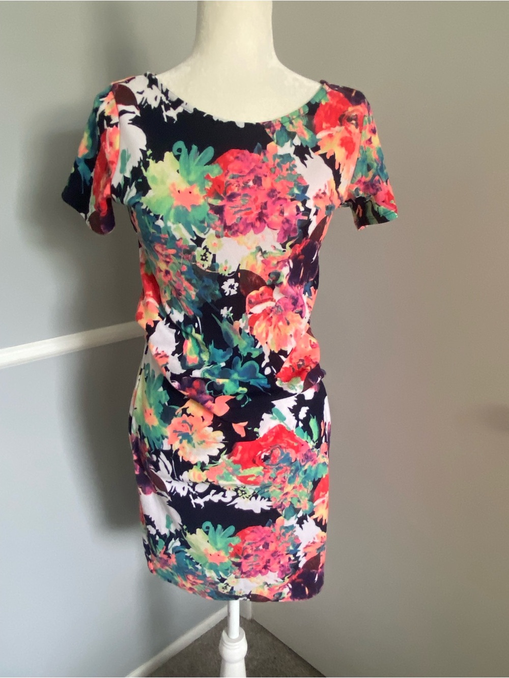 Floral Short Sleeve Sheath Maternity Dress - Multicolor